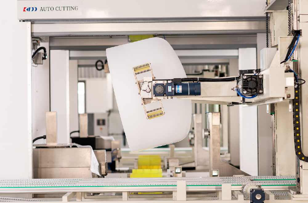 奥特维与ATSC SOLARTECH合作，树立石英坩埚技术典范，共筑全球智能制造供应链