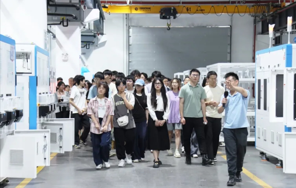 1761479103210478.png 404.png